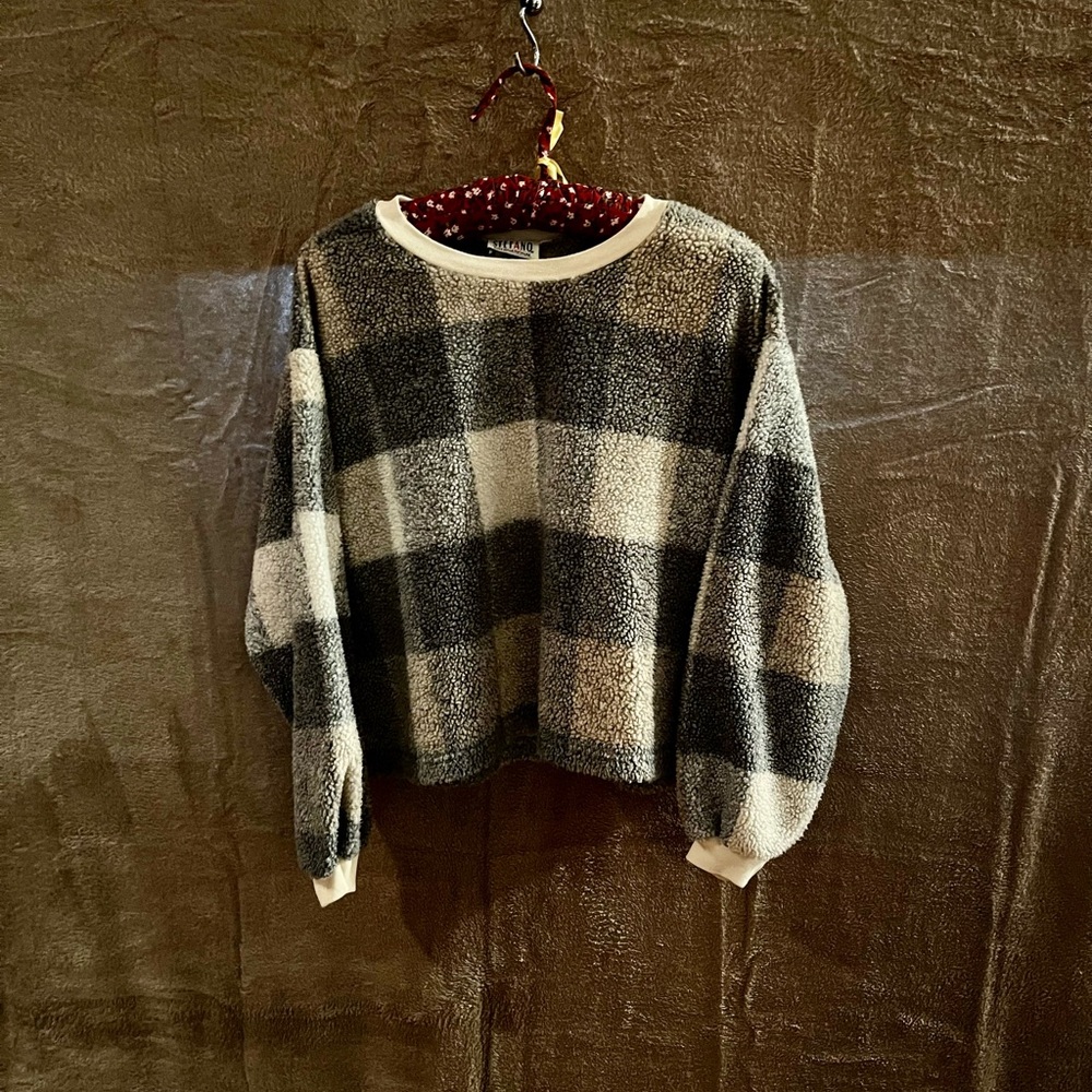 A fleece shirt by Stefano in tones of grays and cream blocks in medium